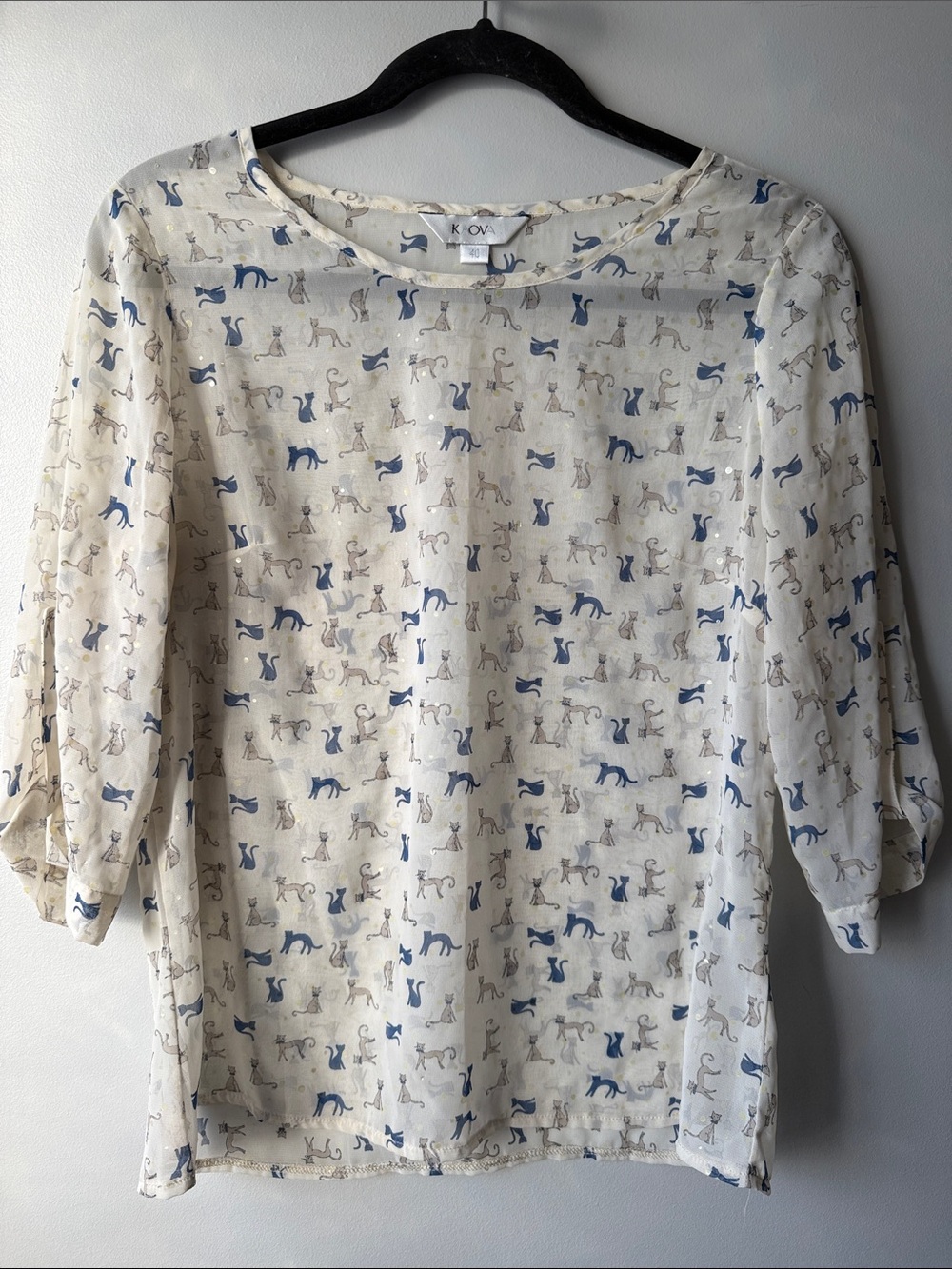 Kova sheer Cream & Blue Cat Print Blouse size 40 or US medium unique